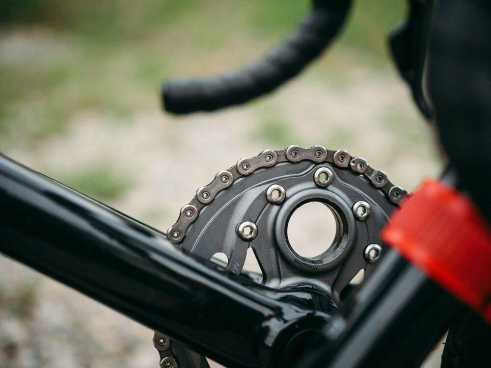 Wymiana przedniej zębatki w rowerze krok po kroku – poradnik dla każdego rowerzysty